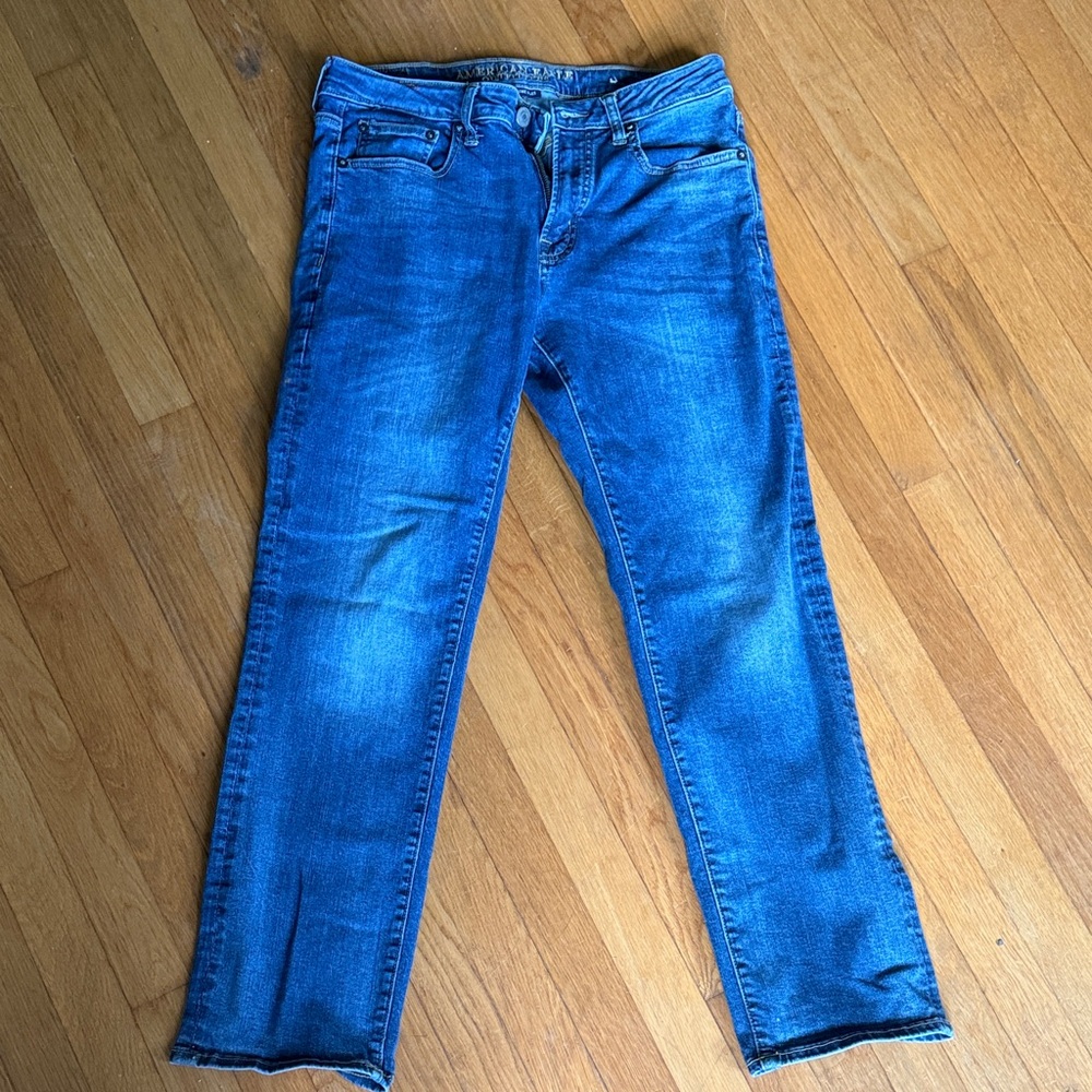 American Eagle Outfitters Men's Classic Blue Jeans